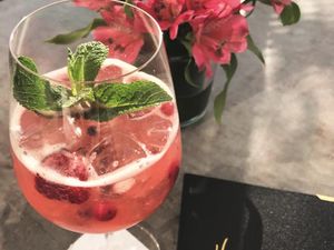 Ob privat oder geschäftlich, als eleganter Empfang oder mit Menü vom Sternekoch, die neue Event-Suite „Sissi“ im obersten Stockwerk des Hotel Vier Jahreszeiten Starnberg passt sich dem Anlass an – mit Blick übers bayerische Fünfseenland Ob privat oder geschäftlich, als eleganter Empfang oder mit Menü vom Sternekoch, die neue Event-Suite „Sissi“ im obersten Stockwerk des Hotel Vier Jahreszeiten Starnberg passt sich dem Anlass an – mit Blick übers bayerische Fünfseenland