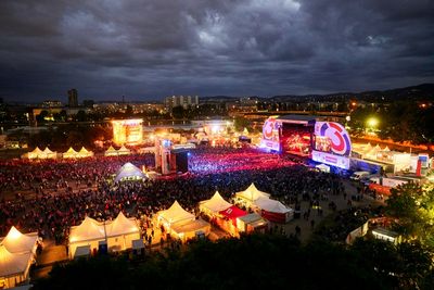 13 Buehnen und 17 Themeninseln erwarten Euch beim 36. Donauinselfest vom 21.-23. Juni in Wien