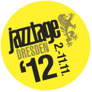 James Morrison, John McLaughlin, Richard Gaillano, Chris Barber, Joscho Stephan, Klazz Brothers und David Orlowsky kann man aus nächster Nähe belauschen, ja sogar meist direkt ‚auf die Finger sehen‘ - ein einmalig intensives Konzerterlebnis.