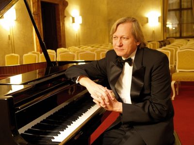 Alexei Kornienko ist künstlerischer Leiter
