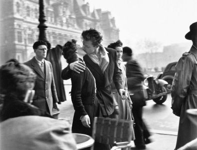 Robert Doisneau: Le Baiser de l’Hôtel de Ville