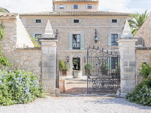 Die Mitarbeiter des Cal Reiet Holistic Retreat auf Mallorca haben den Geist des Hauses trotz Lockdown aufrecht erhalten und freuen sich auf Gaeste