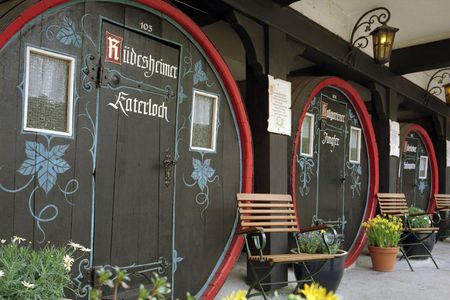 Kurioses Angebot des Hotels "Lindenwirt" in Rüdesheim: Hotelzimmer im Weinfass. Foto: hr/Hotel Lindenwirt