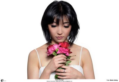 Claire Huangci ist eine junge Pianistin Claire Huangci ist eine junge Pianistin