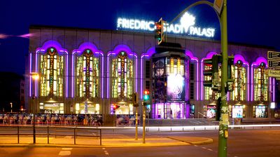 Im Berliner Friedrichstadtpalast sind die sechs Millionen AfD Waehler nun keine gern gesehenen Gäste mehr