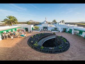 Im Bauern- und Handwerksmuseum Casa-Museo del Campesino in der Inselmitte erfahren Besucher Wissenswertes zu Lanzarotes Kultur und Traditionen Im Bauern- und Handwerksmuseum Casa-Museo del Campesino in der Inselmitte erfahren Besucher Wissenswertes zu Lanzarotes Kultur und Traditionen
