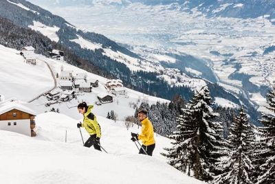 Rund um Schenna gibt es fuer Eisprinzessinnen und Schneekoenige einige Reviere für leichte Skitouren