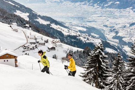 Rund um Schenna gibt es fuer Eisprinzessinnen und Schneekoenige einige Reviere für leichte Skitouren