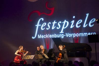 Musikalische Frühlingsgefühle - 4.000 Besucher trotz Schnee und Eis beim 2. Festspielfrühling Rügen