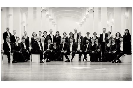 im Rahmen seines traditionellen Neujahrskonzertes erhält der RIAS Kammerchor die Nachtigall, den Ehrenpreis des Preis der deutschen Schallplattenkritik e.V. (PdSK e.V.). Überreicht wird die von dem in Berlin ansässigen Künstler Daniel Richter gestaltete Skulptur am 01.01.2013 um 20 Uhr von der Ersten Vorsitzenden des PdSK e.V., Dr. Eleonore Büning.