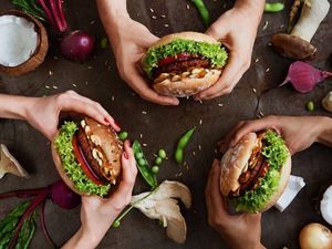 Der Naturbursche ist von echtem Fleisch angeblich kaum zu unterscheiden Der Naturbursche ist von echtem Fleisch angeblich kaum zu unterscheiden