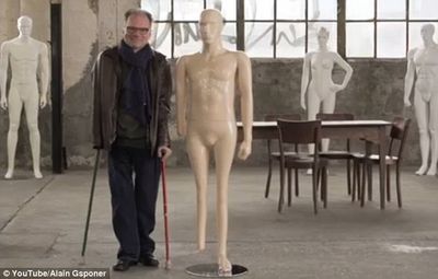 Mannequins mit kleinen Fehlern