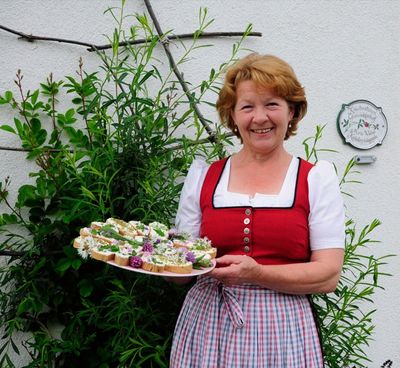 Bluetenpracht Bad Heilbrunn mit Kraeuterzauber
