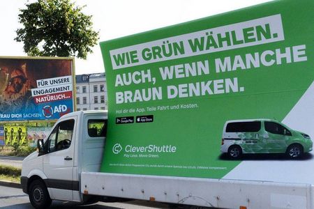 Heimat positioniert Clever Shuttle gegen Rechts