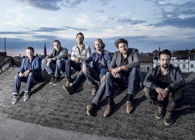 Radio Doria geben hr3 Ganz nah Konzert mit Jan Josef Liefers