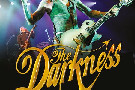 The Darkness sind zurück! Sieben Jahre nach dem zweiten Album „One Way Ticket To Hell… And Back“ und der sich anschließenden Auflösung kehrt die zeitlos grandiose Wiederauferstehung des klassischen Hardrock auf die Bühnen zurück