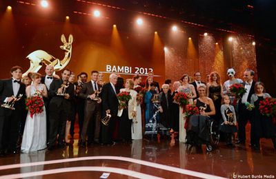 Bild 1: Abschlussbild mit den Preisträgern der BAMBI Verleihung 2012 in Düsseldorf
