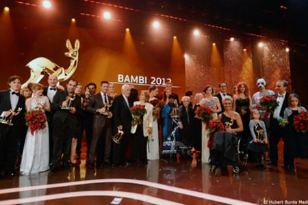Bild 1: Abschlussbild mit den Preisträgern der BAMBI Verleihung 2012 in Düsseldorf