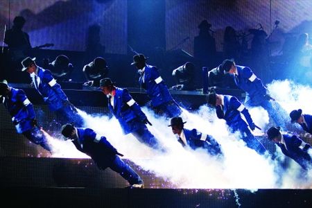 Konzert: Cirque du Soleil und die Michael Jackson THE IMMORTAL World Tour bis Mitte Dezember in Berlin