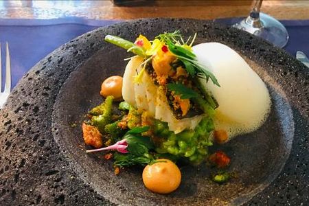 Haute Cuisine zu fairen Preisen geniessen Mallorca-Besucher im Restaurant von Sternekoch Adrián Quetglas in Palma