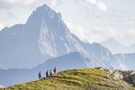 Von 23. bis 25. Juni 2023 erwartet Sommerurlauber das erste Bergsport Festival in St. Anton am Arlberg mit vielfältigen Aktivitäten und einem abwechslungsreichen Programm