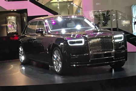 Das Auto bleibt unverzichtbar fuer Pendler, da der Nahverkehr eine  Katastrophe ist