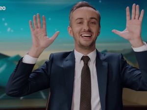 Jan Boehmermann versteht seine eigene Twitter-Welt nich mehr Jan Boehmermann versteht seine eigene Twitter-Welt nich mehr