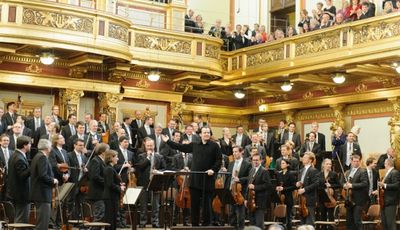Wiener Philharmoniker bei Verleihung mit Konzert