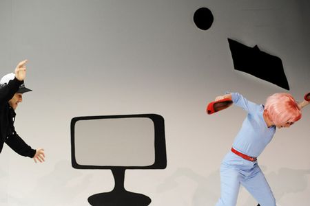 theater in Wiesbaden: Vater Mutter Geisterbahn Von Martin Heckmanns, Premiere am 28.3.2013