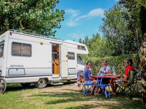 Urlaub auf vier Rädern: Camping an Frankreichs Atlantikküste Urlaub auf vier Rädern: Camping an Frankreichs Atlantikküste