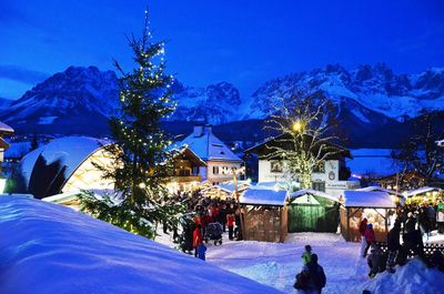 Weihnachtsmarkt auf dem Goinger Kirchplatz
