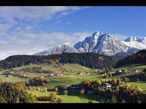 Derlei Aussichten sind auf dem Suedtiroler Keschtnweg mehr Regel als Ausnahme Derlei Aussichten sind auf dem Suedtiroler Keschtnweg mehr Regel als Ausnahme