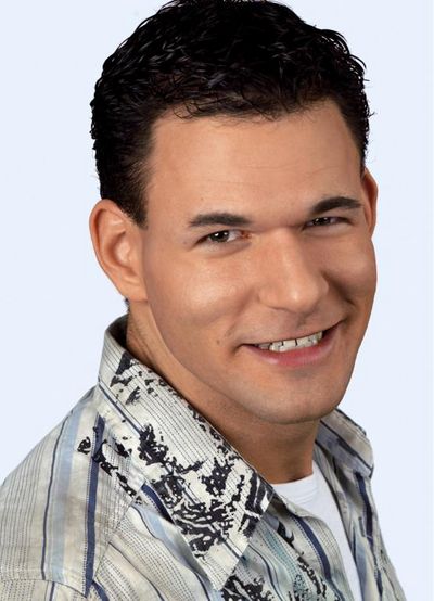 Roland Boros sorgt für gute Stimmung. Für alle Freunde langer Naechte und Partygaeste kostenlos.
