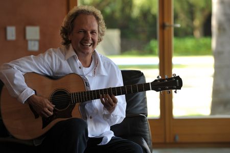 Musik Jazz: Lee Ritenour und neue Talente zeigen auf "Rhytm Sessions" eine Vielfalt diverser Sounds und Grooves