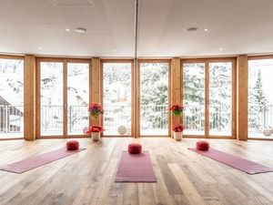 Yoga auf fast 2.000 Meter Seehöhe in Bad Kleinkirchheim Yoga auf fast 2.000 Meter Seehöhe in Bad Kleinkirchheim