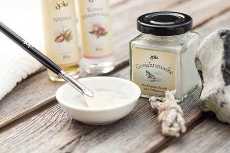 Gesichtsmasken der Jolu Naturkosmetik aus der Mecklenburgischen Seenplatte sind frei von Farb und Konservierungsstoffen