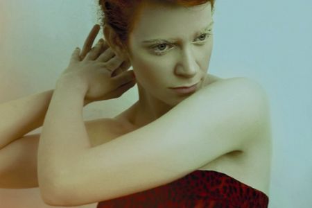 Musik Pop: OFRIN zieht den Zuhörer mit ihrer hypnotisierenden Stimme in ihren Bann - "The Bringer"