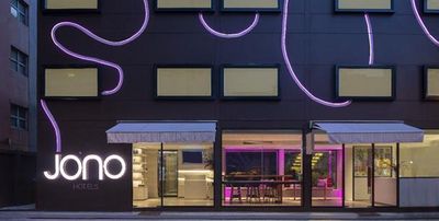Jono Hotels – eine neue Hotelgruppe für die Generation der Digital Nomads feiert in Thailand ihr Debüt
