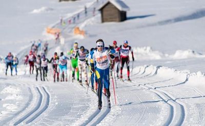 Beim legendären Dolomitenlauf in Lienz/Osttirol, Österreichs größter Langlaufveranstaltung, stellen sich Profis sowie Amateure den kräftezehrenden Herausforderungen in den Disziplinen Langlauf Classic und Freie Technik