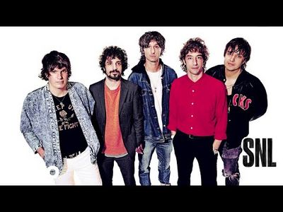 Nun erscheint mit The Adults Are Talking ein neues Video von THE STROKES