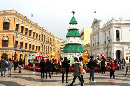 Die GFDK-Reise-Redaktion hat hier ein paar Vorschlaege fuer Weihnachten. Weihnachtliche Stimmung rund um den Globus