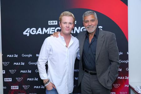 George Clooney und Leon Löwentraut in Wien