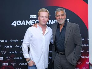 George Clooney und Leon Löwentraut in Wien George Clooney und Leon Löwentraut in Wien