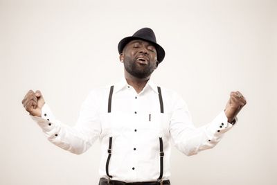 Konzert: Mano Ezoh präsentiert die schönsten Weihnachtsklassiker, Popsongs, Spirituals und Gospels auf seiner  "It’s Christmas Time"-Tour