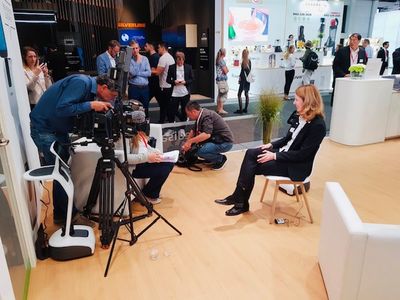 Anja Schimmelpfennig stellte sich einer tagelangen TV und Medien Schlacht auf der IFA