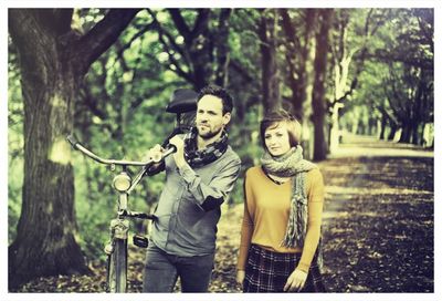 Milou und Flint veroeffentlichen neues Album orange bis blau