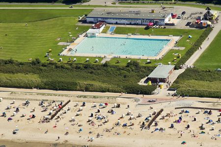 Reisen Cuxhaven Freibad Steinmarne