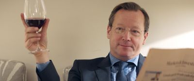Matthias Brandt stuerzt Stella in den Tot. Unerfahren und jung, geht sie ahnungslos ihrem Untergang entgegen