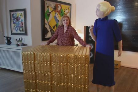 Die Kunstsammerin Manuela Alexejew  in ihrer Berliner Loft