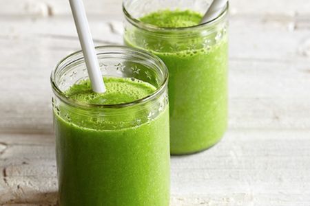 Gruener Smoothie mit Moringa
